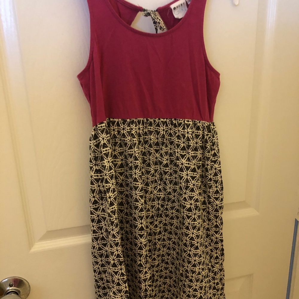 Roxy: Magenta with black and white triangles dress